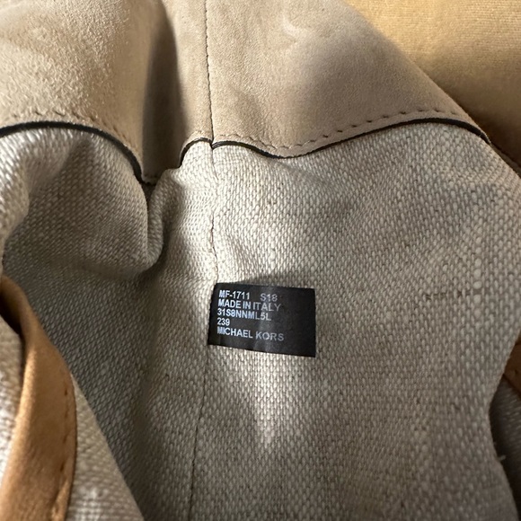 Michael Kors Extra Large Hand Woven Leather Shoulder Bag - Picture 3 of 14